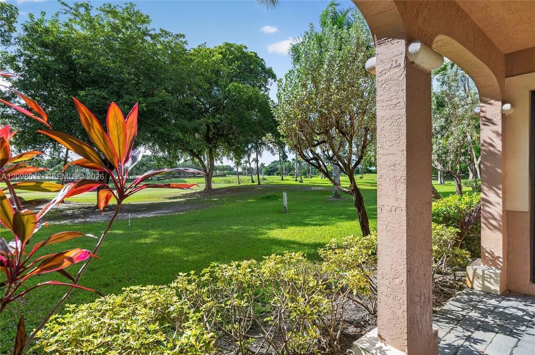 For Rent: $4,200 (3 beds, 2 baths, 1560 Square Feet)