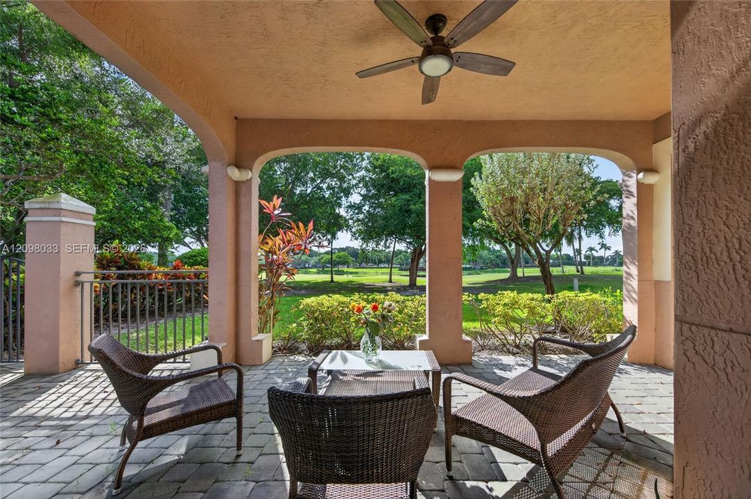 For Rent: $4,200 (3 beds, 2 baths, 1560 Square Feet)