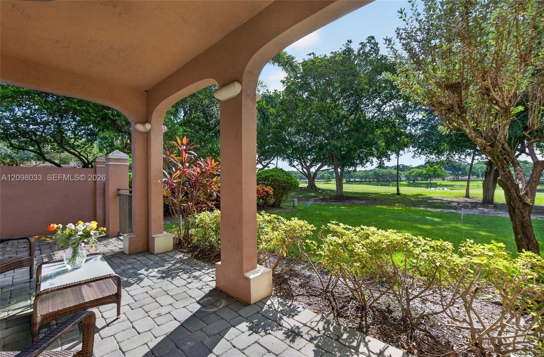 For Rent: $4,200 (3 beds, 2 baths, 1560 Square Feet)