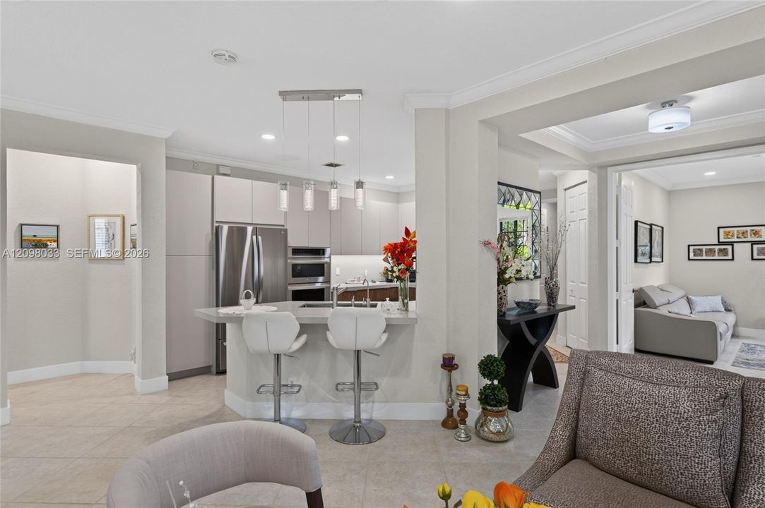 For Rent: $4,200 (3 beds, 2 baths, 1560 Square Feet)