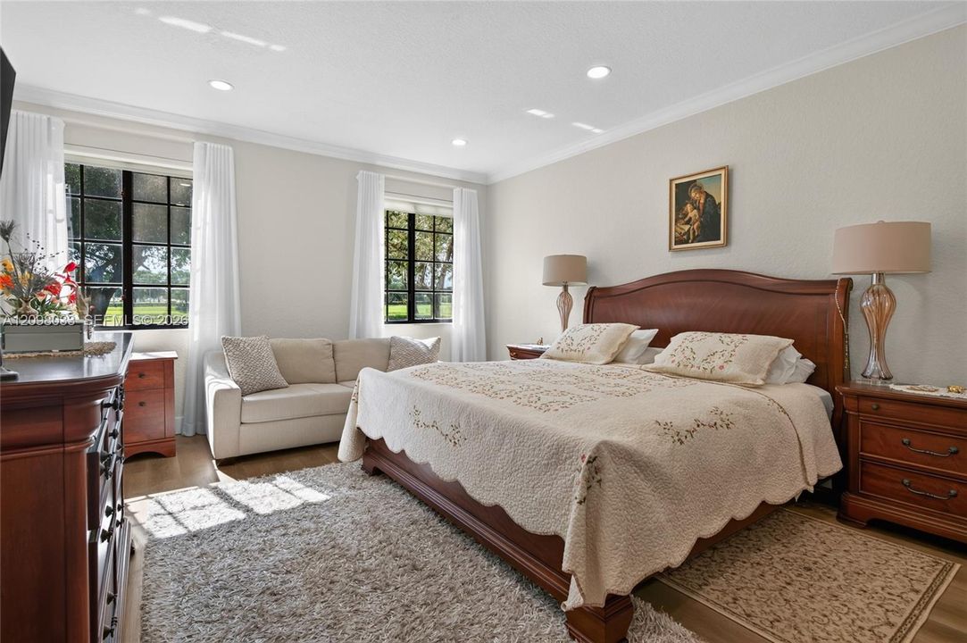 For Rent: $4,200 (3 beds, 2 baths, 1560 Square Feet)