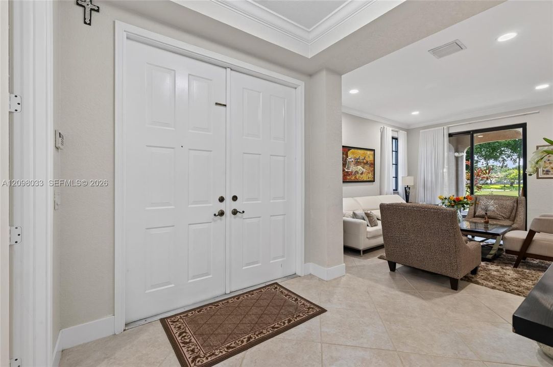 For Rent: $4,200 (3 beds, 2 baths, 1560 Square Feet)