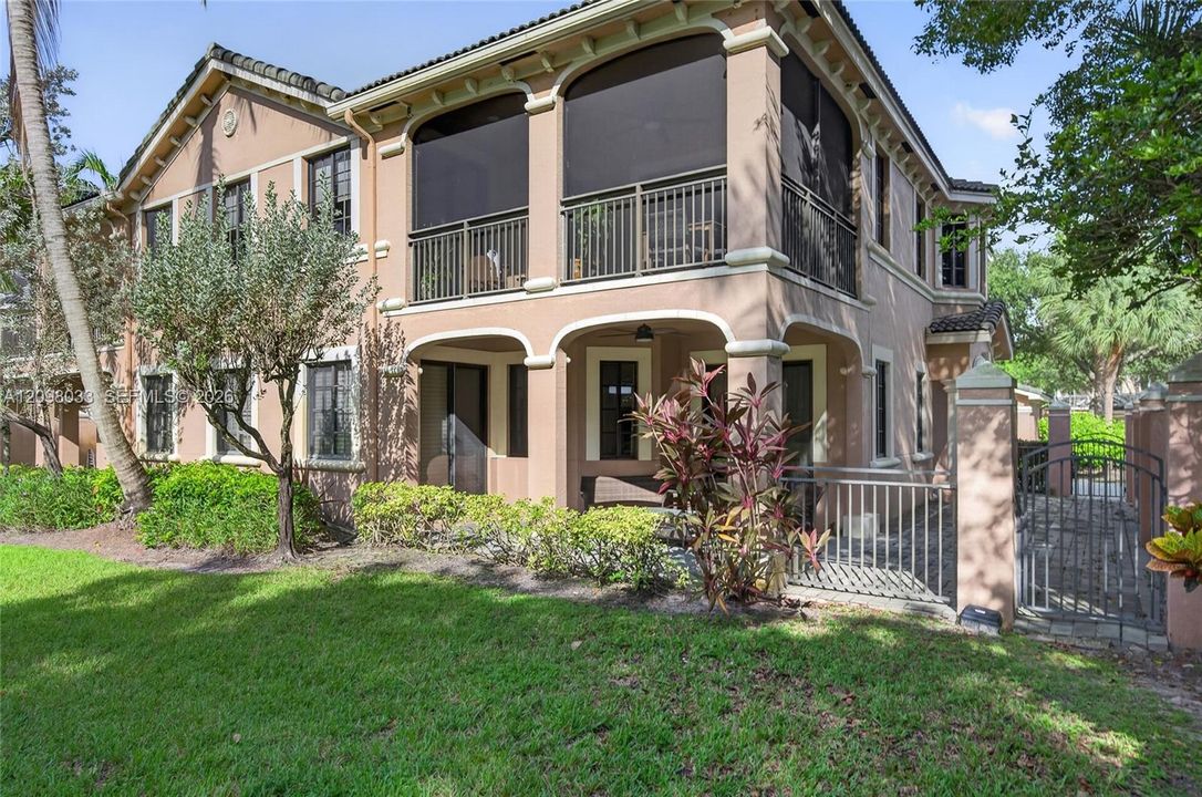 For Rent: $4,200 (3 beds, 2 baths, 1560 Square Feet)