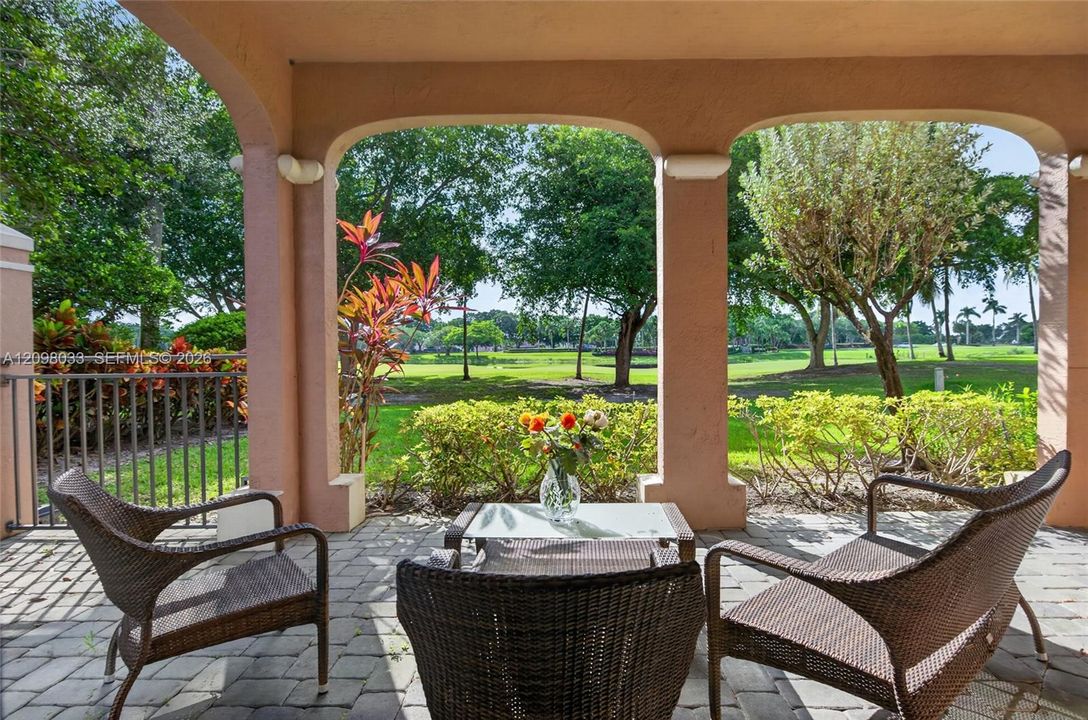 For Rent: $4,200 (3 beds, 2 baths, 1560 Square Feet)