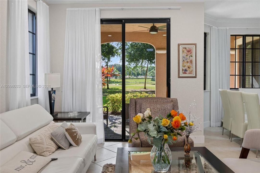 For Rent: $4,200 (3 beds, 2 baths, 1560 Square Feet)