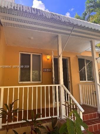 For Rent: $2,600 (2 beds, 1 baths, 761 Square Feet)