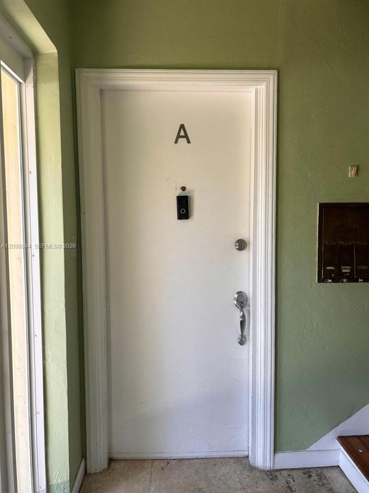 For Rent: $2,250 (2 beds, 1 baths, 672 Square Feet)