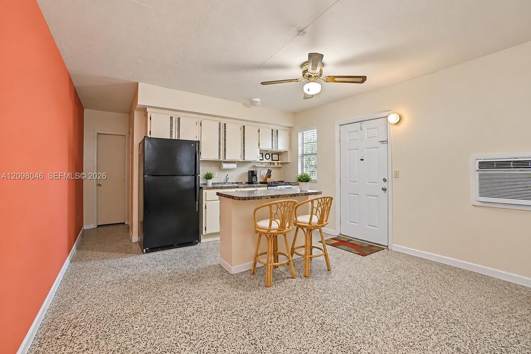 For Sale: $539,999 (4 beds, 2 baths, 1176 Square Feet)