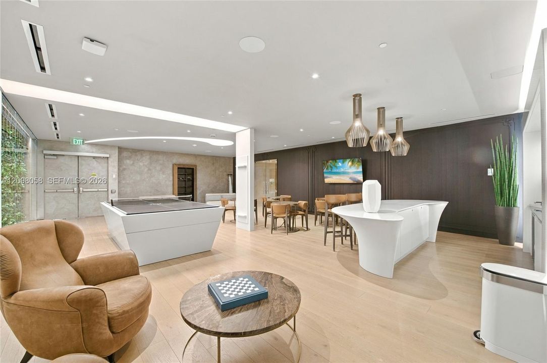En Venta: $1,725,000 (2 camas, 2 baños, 1286 Pies cuadrados)