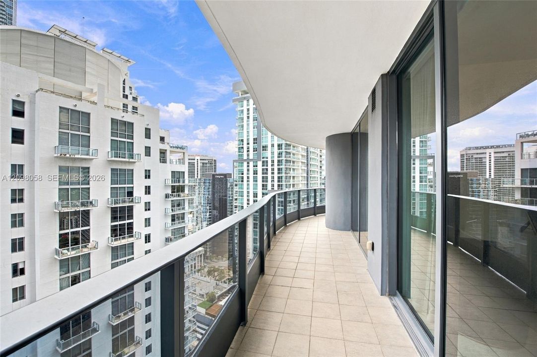 En Venta: $1,725,000 (2 camas, 2 baños, 1286 Pies cuadrados)