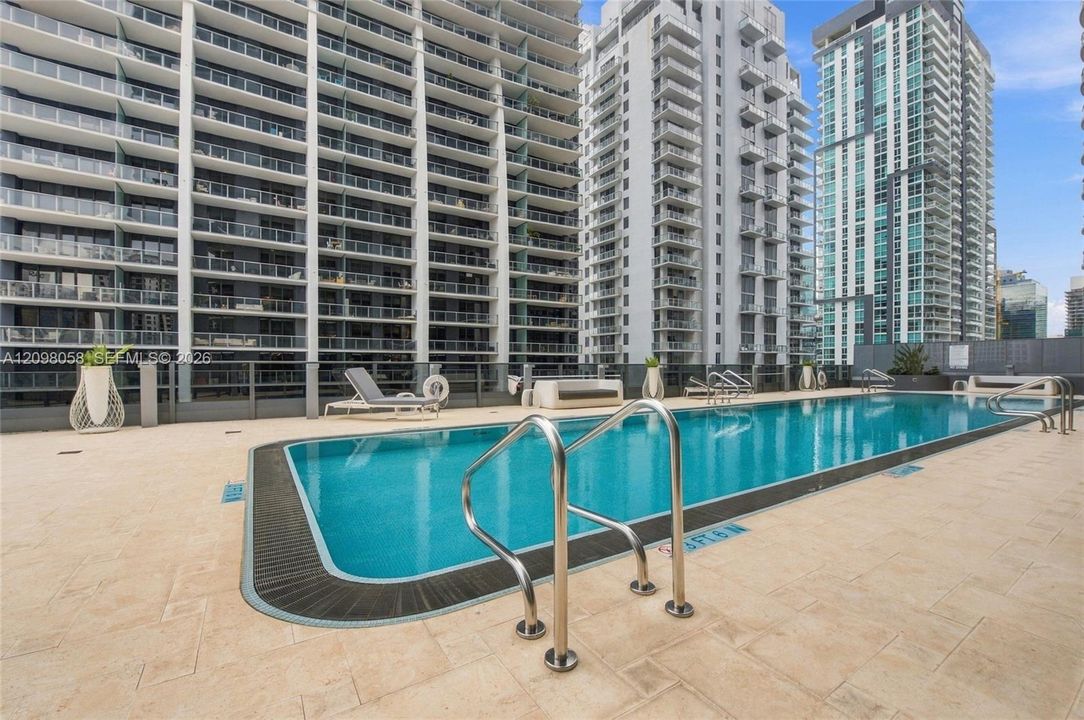 En Venta: $1,725,000 (2 camas, 2 baños, 1286 Pies cuadrados)