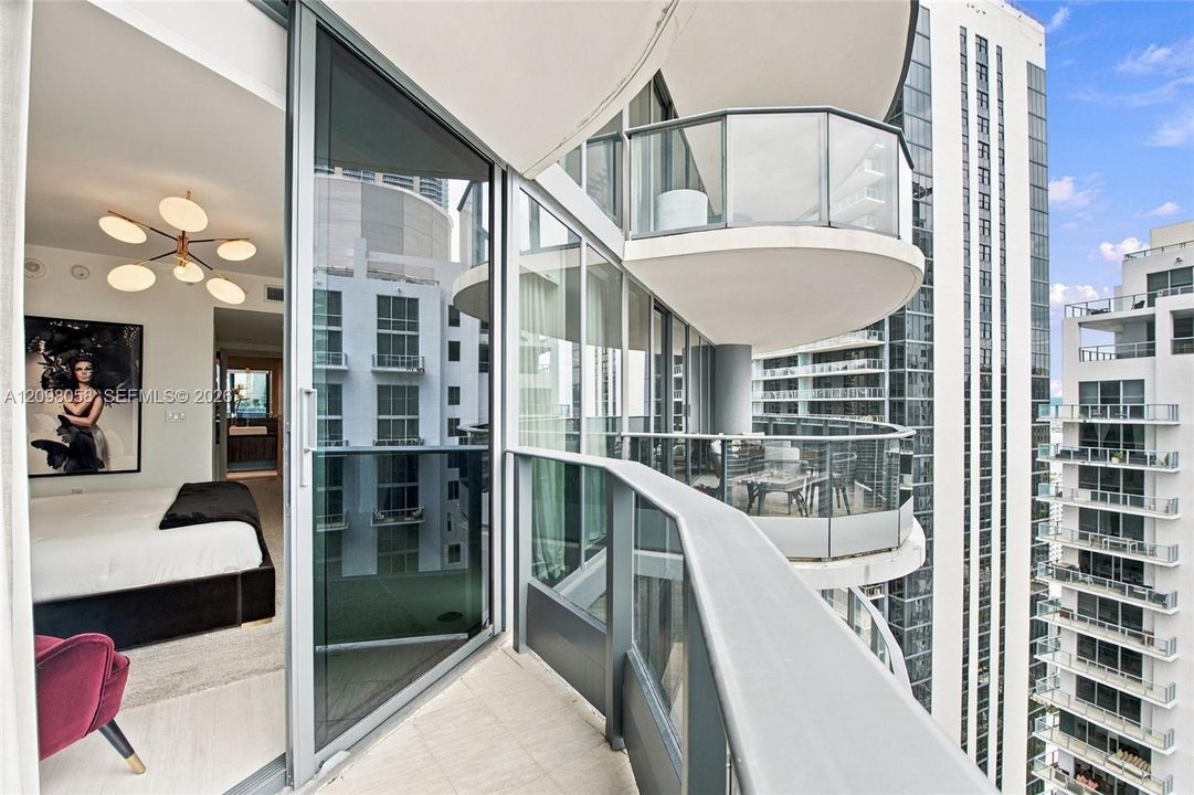 En Venta: $1,725,000 (2 camas, 2 baños, 1286 Pies cuadrados)