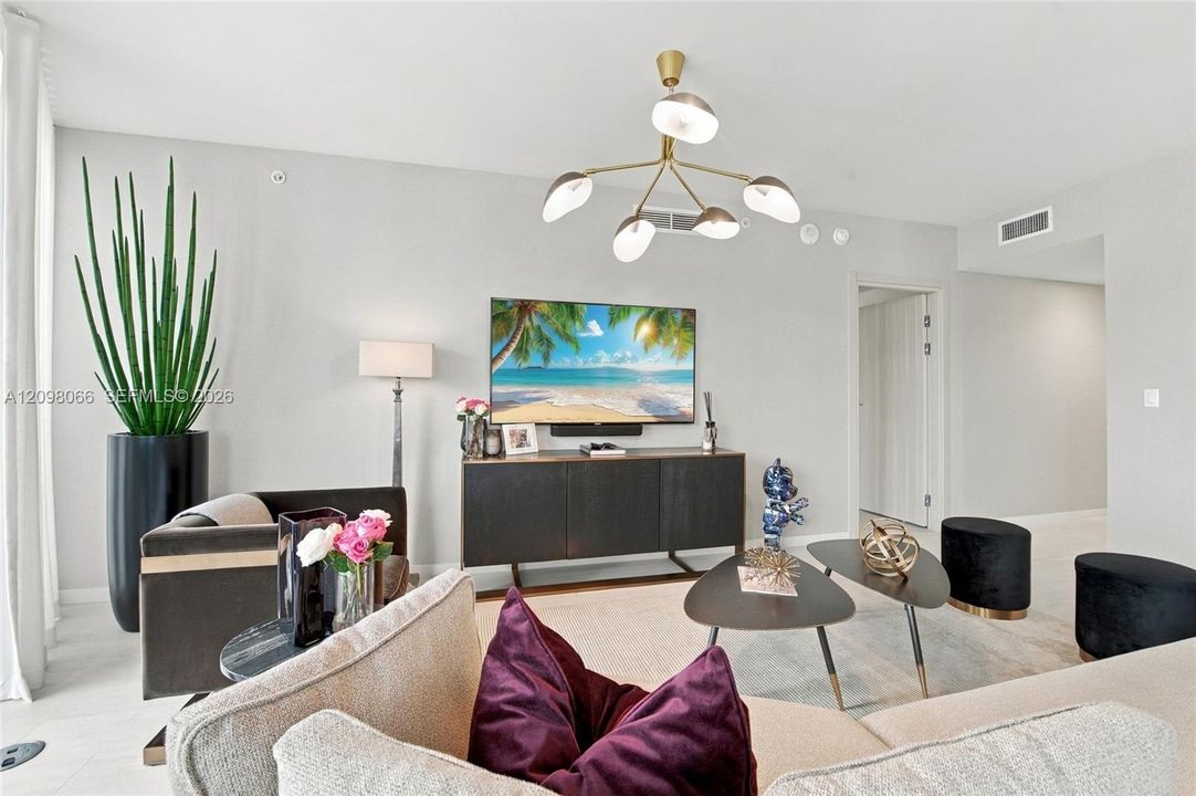 For Rent: $10,500 (2 beds, 2 baths, 1286 Square Feet)