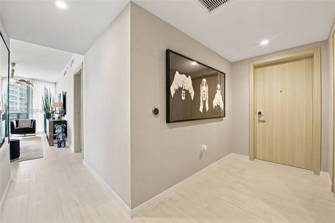 For Rent: $10,500 (2 beds, 2 baths, 1286 Square Feet)