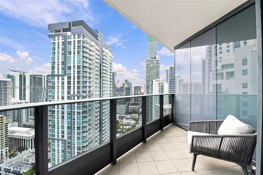 For Rent: $10,500 (2 beds, 2 baths, 1286 Square Feet)