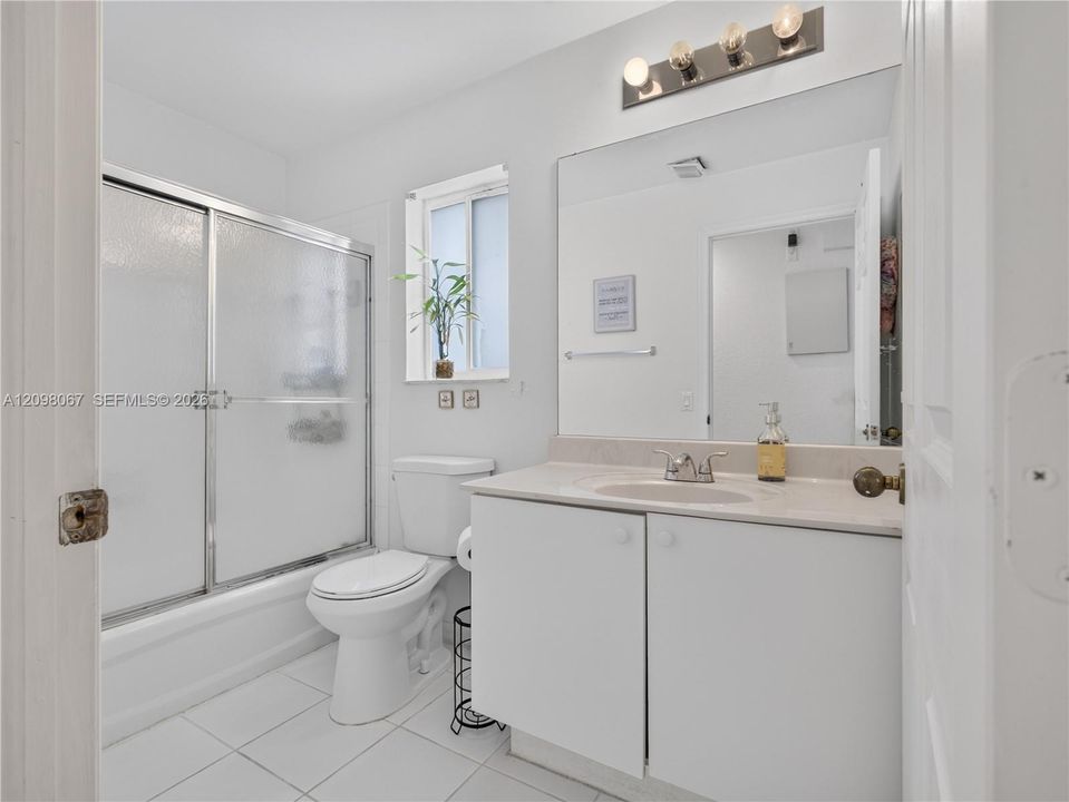 For Sale: $699,000 (3 beds, 2 baths, 1533 Square Feet)