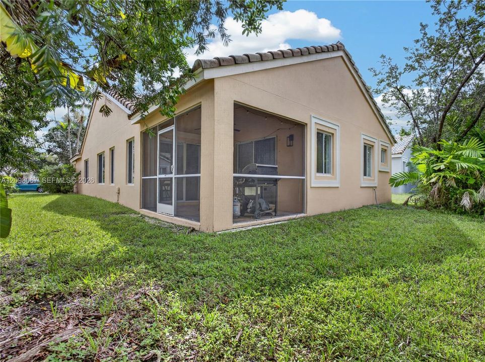 For Sale: $699,000 (3 beds, 2 baths, 1533 Square Feet)