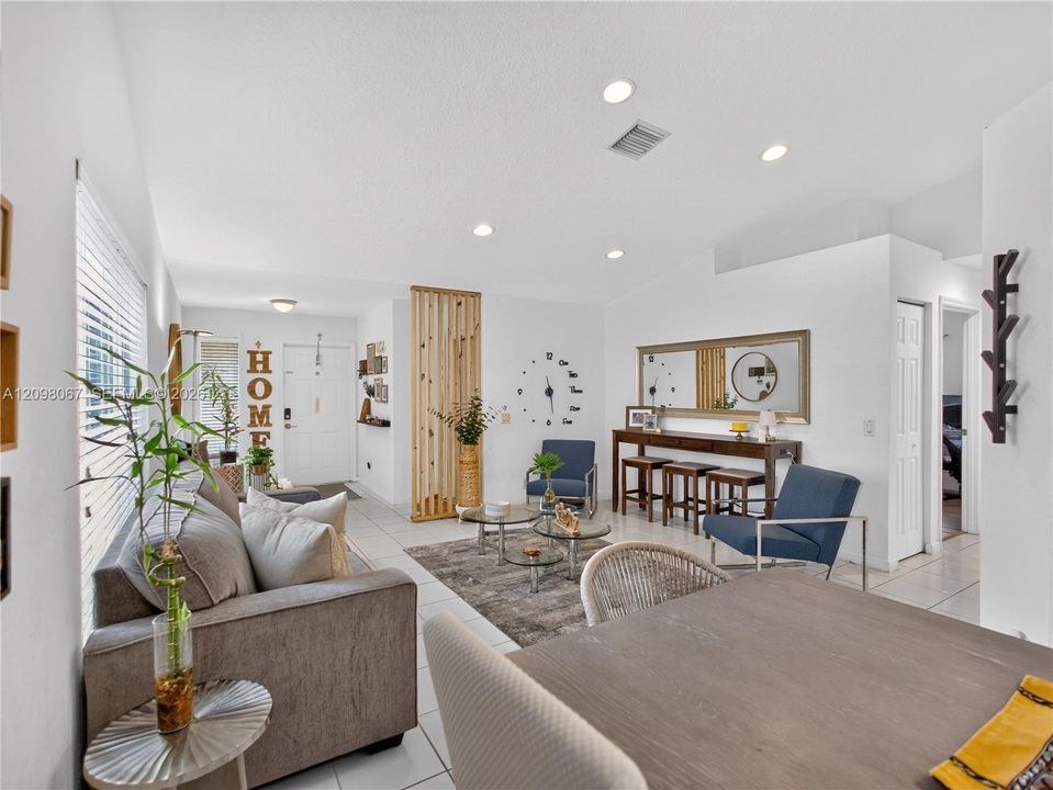 For Sale: $699,000 (3 beds, 2 baths, 1533 Square Feet)