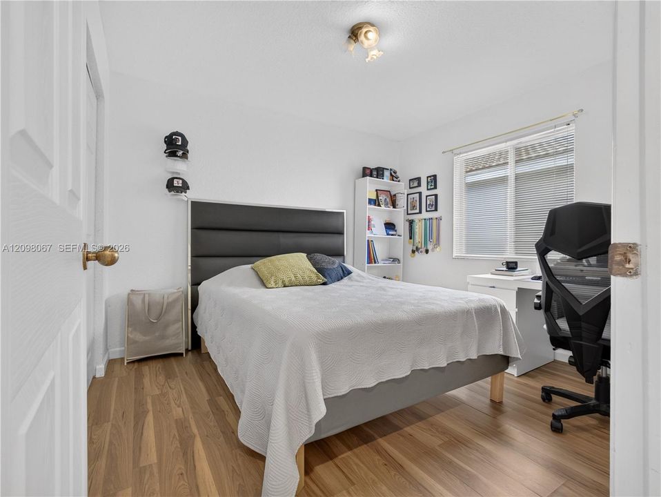 For Sale: $699,000 (3 beds, 2 baths, 1533 Square Feet)