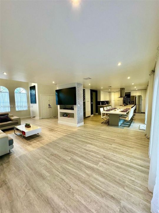 For Rent: $4,400 (4 beds, 3 baths, 2043 Square Feet)