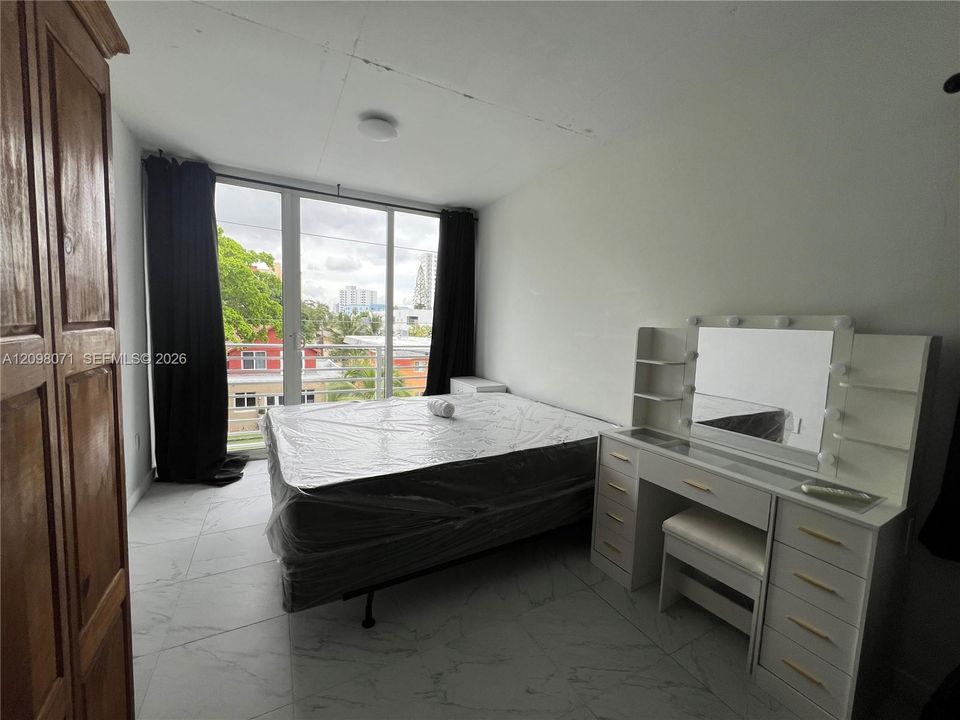 En Renta: $1,350 (0 camas, 1 baños, 600 Pies cuadrados)
