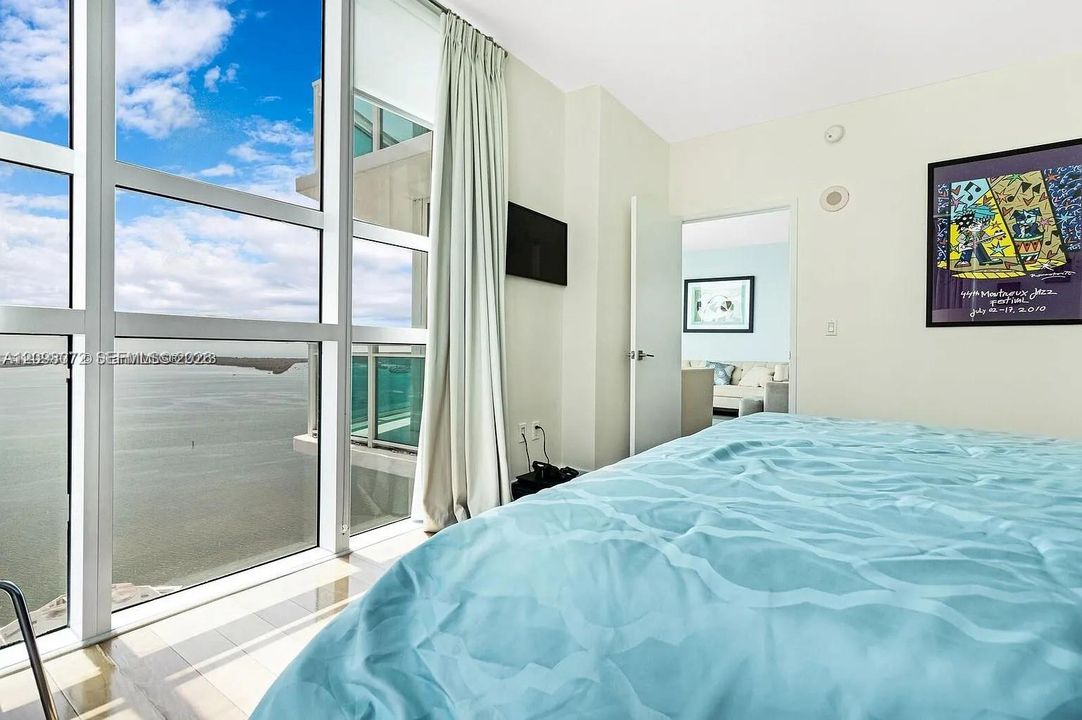 For Rent: $6,500 (2 beds, 2 baths, 1278 Square Feet)