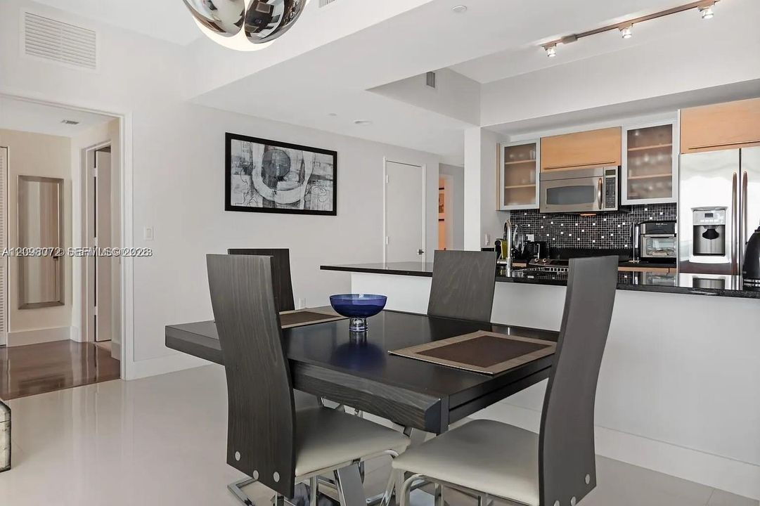 For Rent: $6,500 (2 beds, 2 baths, 1278 Square Feet)