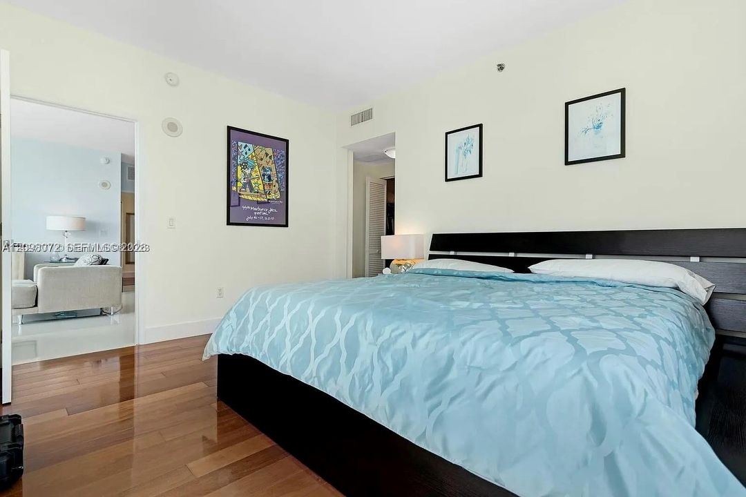 For Rent: $6,500 (2 beds, 2 baths, 1278 Square Feet)