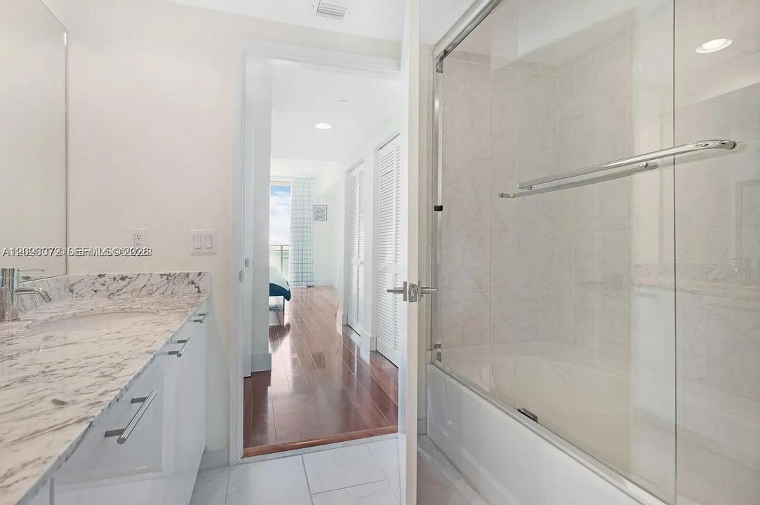 For Rent: $6,500 (2 beds, 2 baths, 1278 Square Feet)