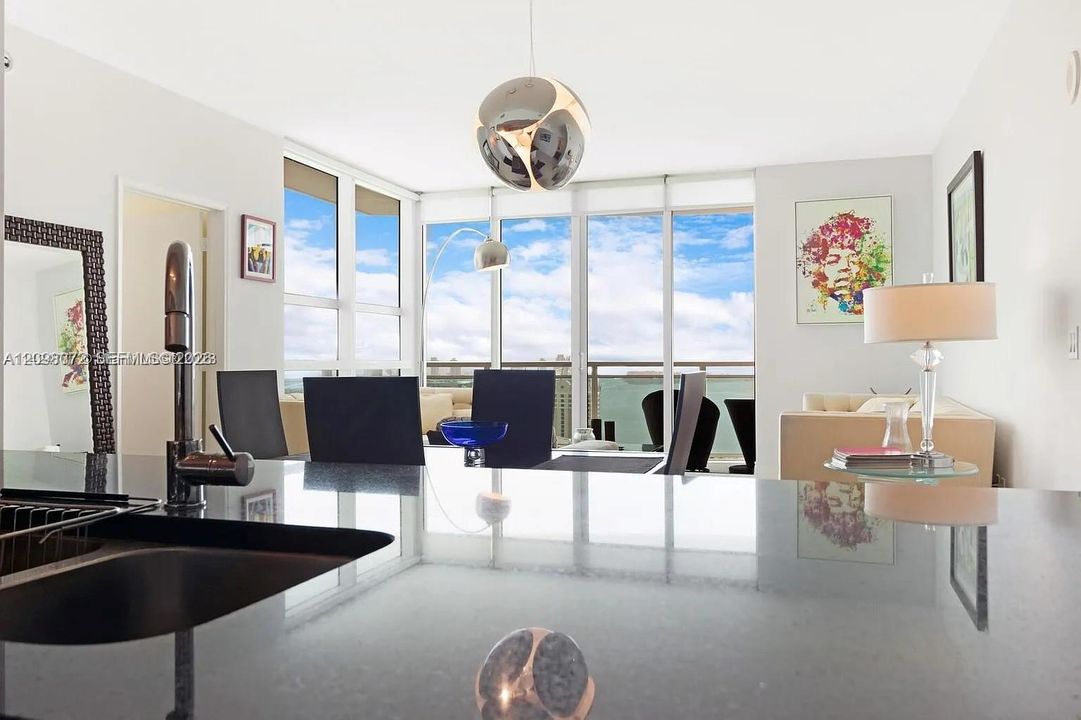 For Rent: $6,500 (2 beds, 2 baths, 1278 Square Feet)
