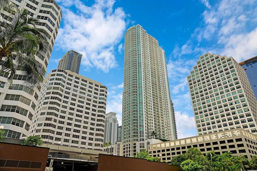 For Rent: $6,500 (2 beds, 2 baths, 1278 Square Feet)