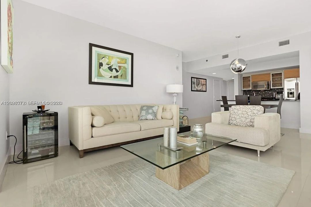 For Rent: $6,500 (2 beds, 2 baths, 1278 Square Feet)