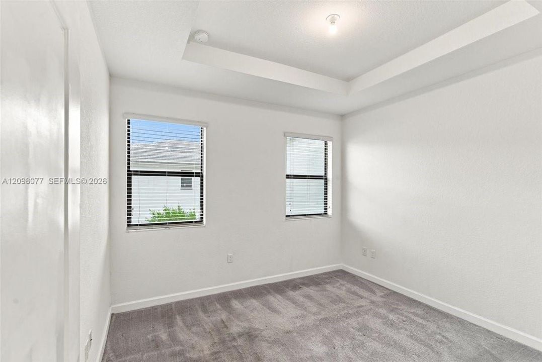 For Rent: $2,500 (3 beds, 2 baths, 1296 Square Feet)