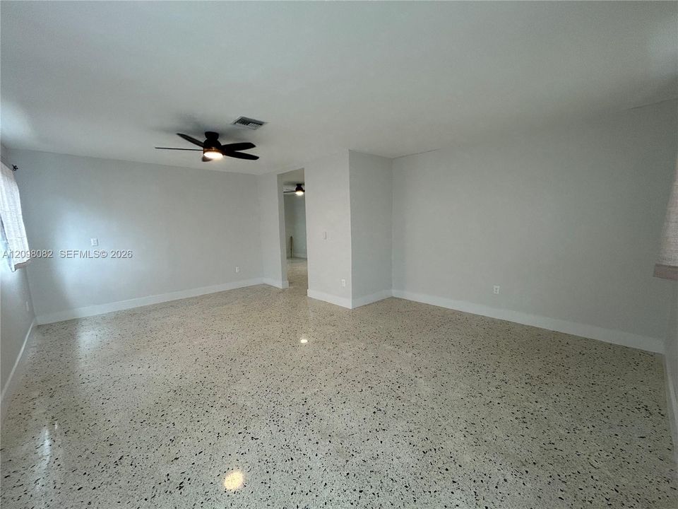 For Rent: $3,850 (3 beds, 2 baths, 2384 Square Feet)