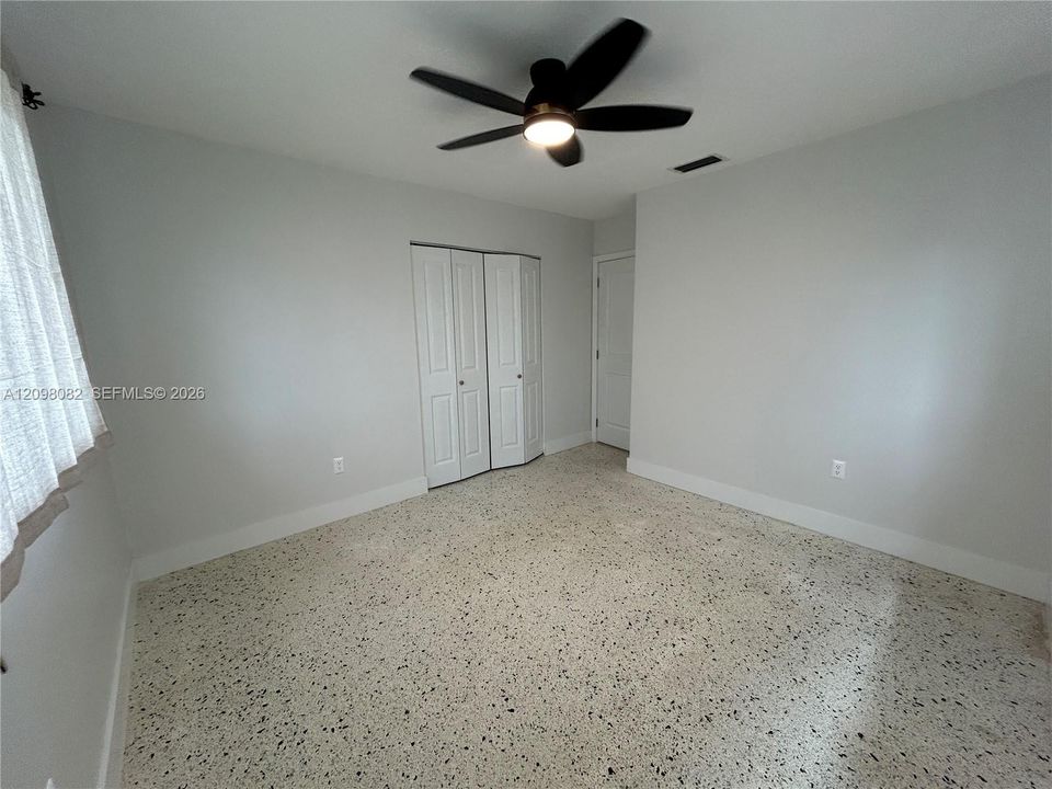 For Rent: $3,850 (3 beds, 2 baths, 2384 Square Feet)