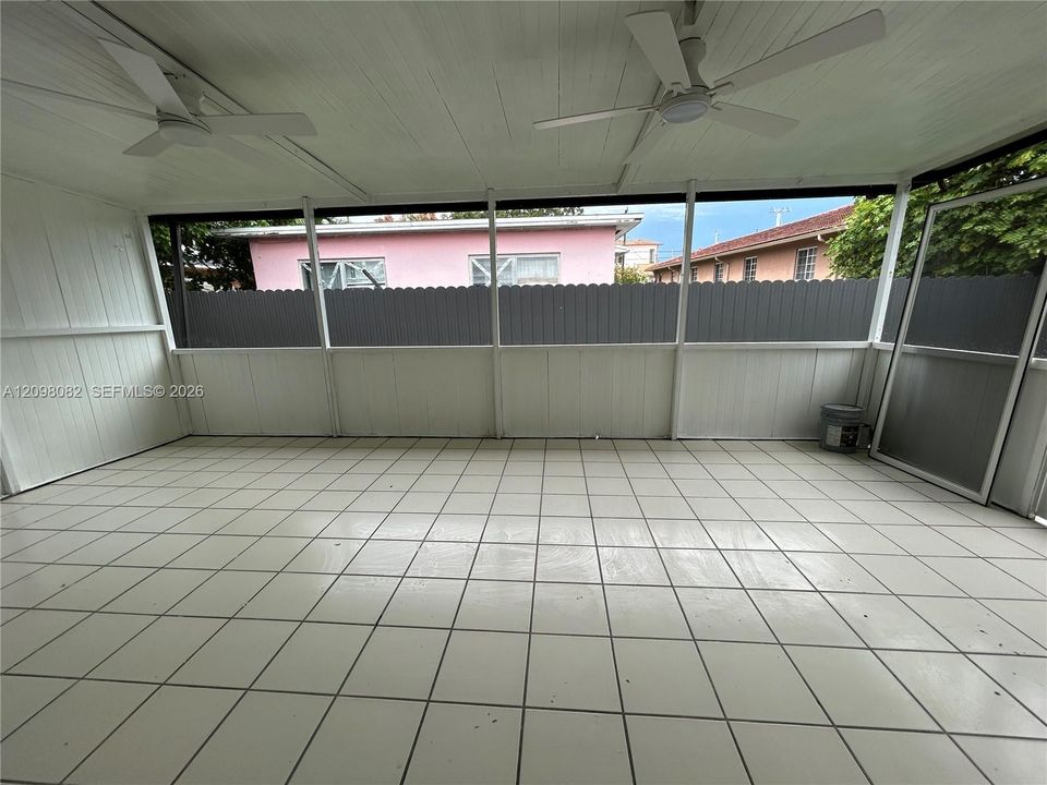 For Rent: $3,850 (3 beds, 2 baths, 2384 Square Feet)