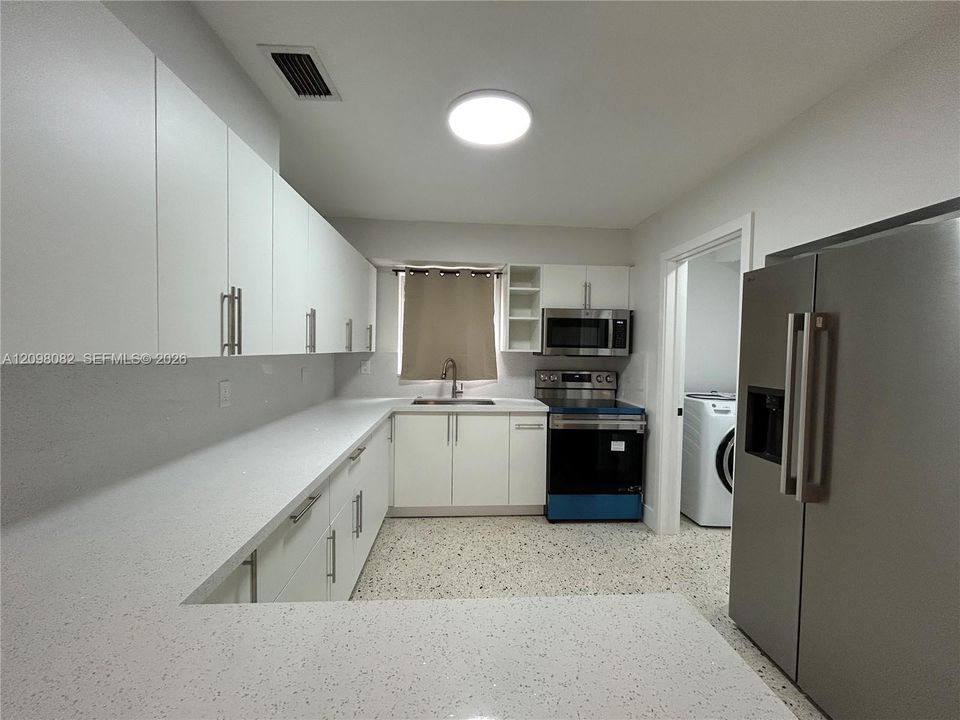 For Rent: $3,850 (3 beds, 2 baths, 2384 Square Feet)