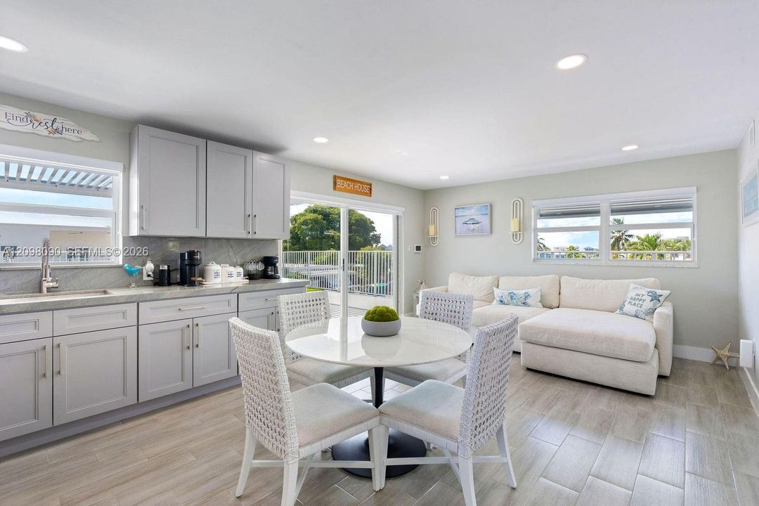 For Sale: $1,197,000 (3 beds, 2 baths, 1296 Square Feet)
