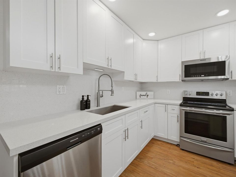 Kitchen 5