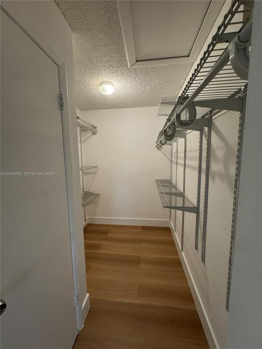 For Sale: $238,000 (2 beds, 2 baths, 1224 Square Feet)