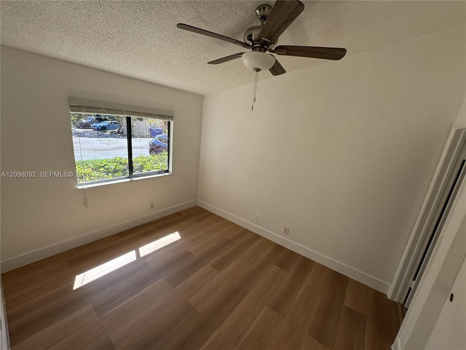 For Sale: $238,000 (2 beds, 2 baths, 1224 Square Feet)