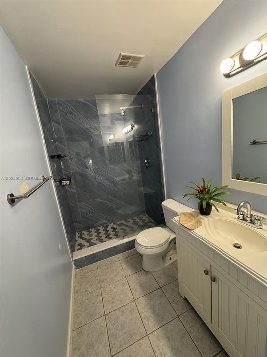For Sale: $238,000 (2 beds, 2 baths, 1224 Square Feet)