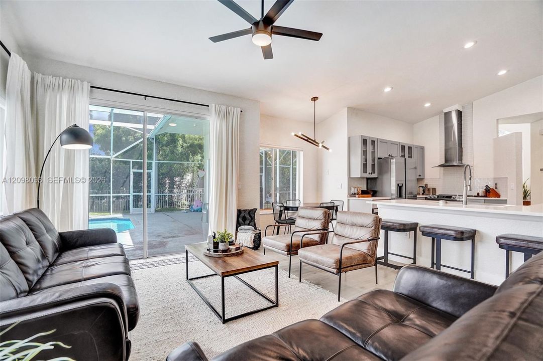 For Rent: $5,000 (4 beds, 2 baths, 2285 Square Feet)