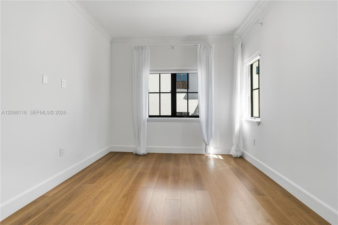En Renta: $25,000 (3 camas, 3 baños, 2863 Pies cuadrados)