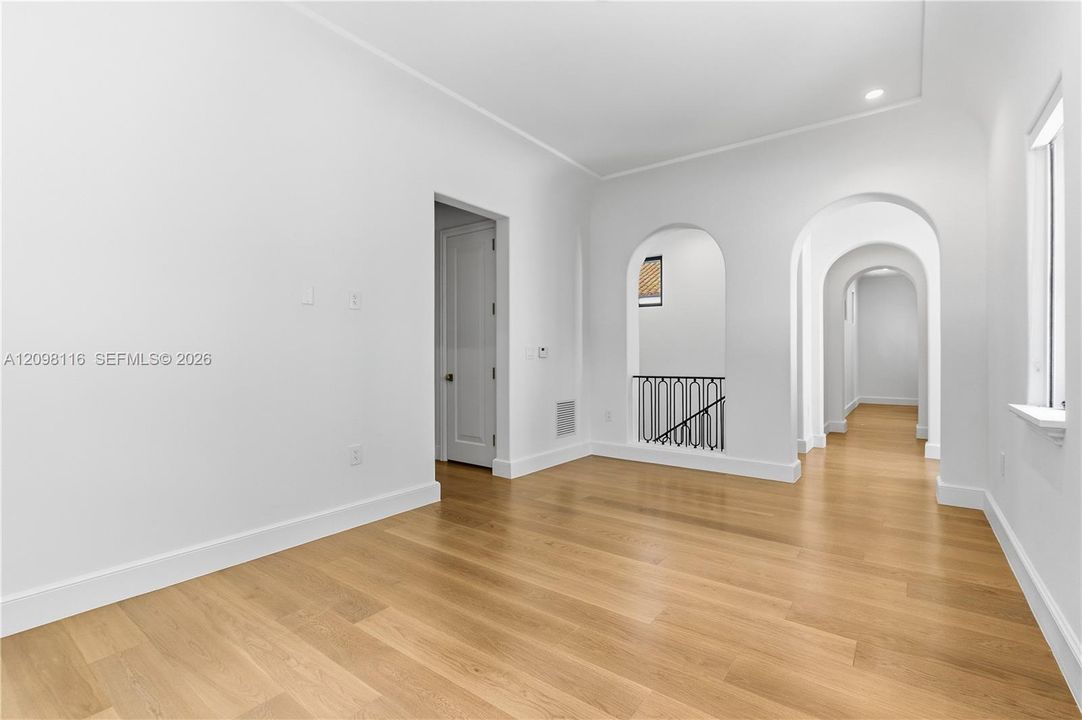 En Renta: $25,000 (3 camas, 3 baños, 2863 Pies cuadrados)