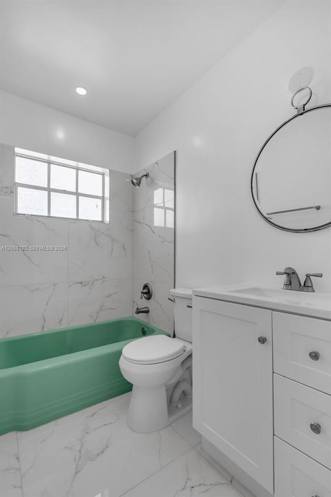 For Sale: $200,000 (0 beds, 1 baths, 400 Square Feet)