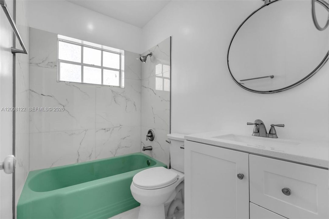 For Sale: $200,000 (0 beds, 1 baths, 400 Square Feet)