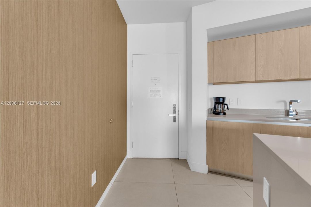 На продажу: $620,000 (1 спален, 1 ванн, 852 Квадратных фут)
