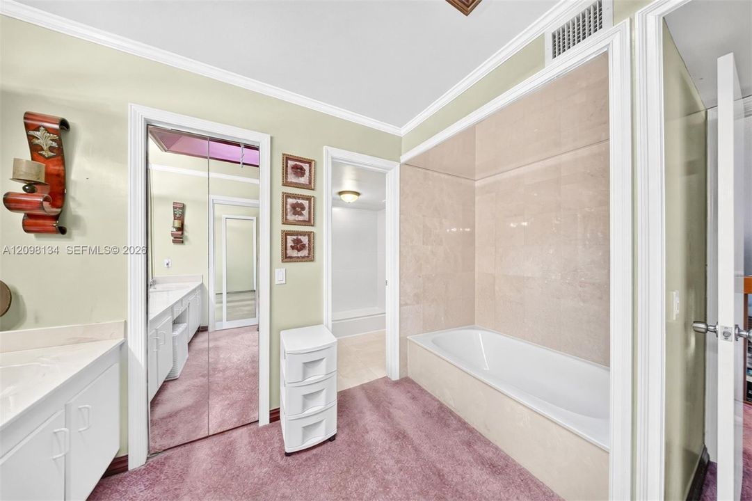 For Sale: $999,000 (4 beds, 3 baths, 2613 Square Feet)