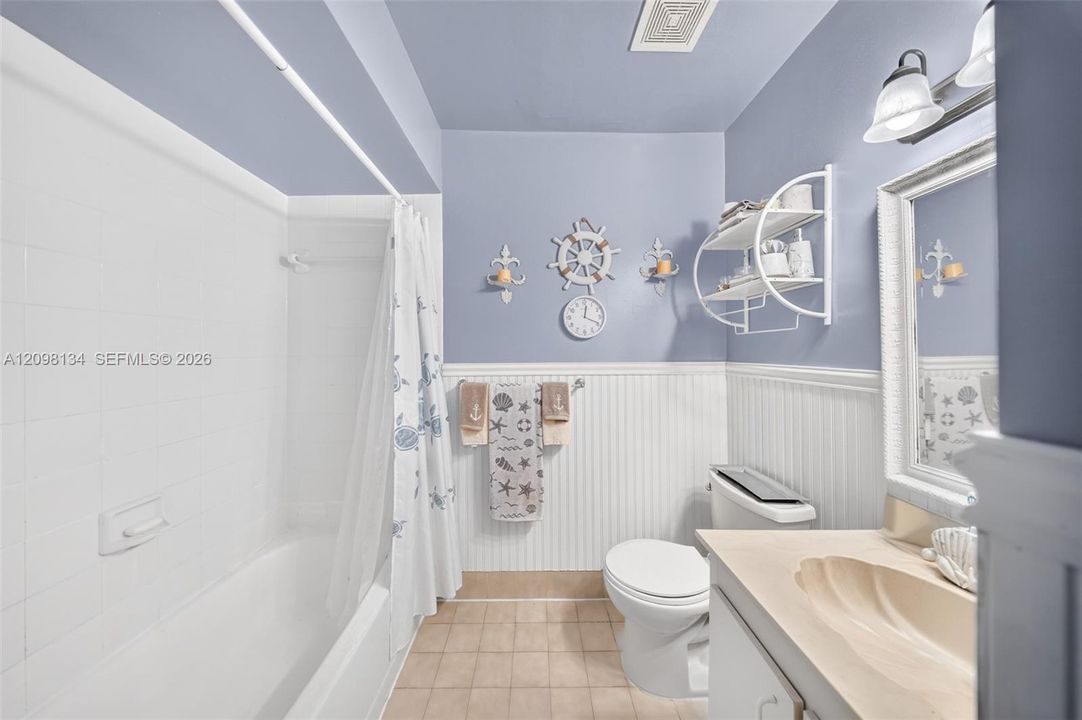 For Sale: $999,000 (4 beds, 3 baths, 2613 Square Feet)